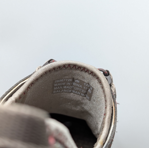 Clark's Vibram Outdoor All-terrain Performance Slip-on. - Picture 4 of 6